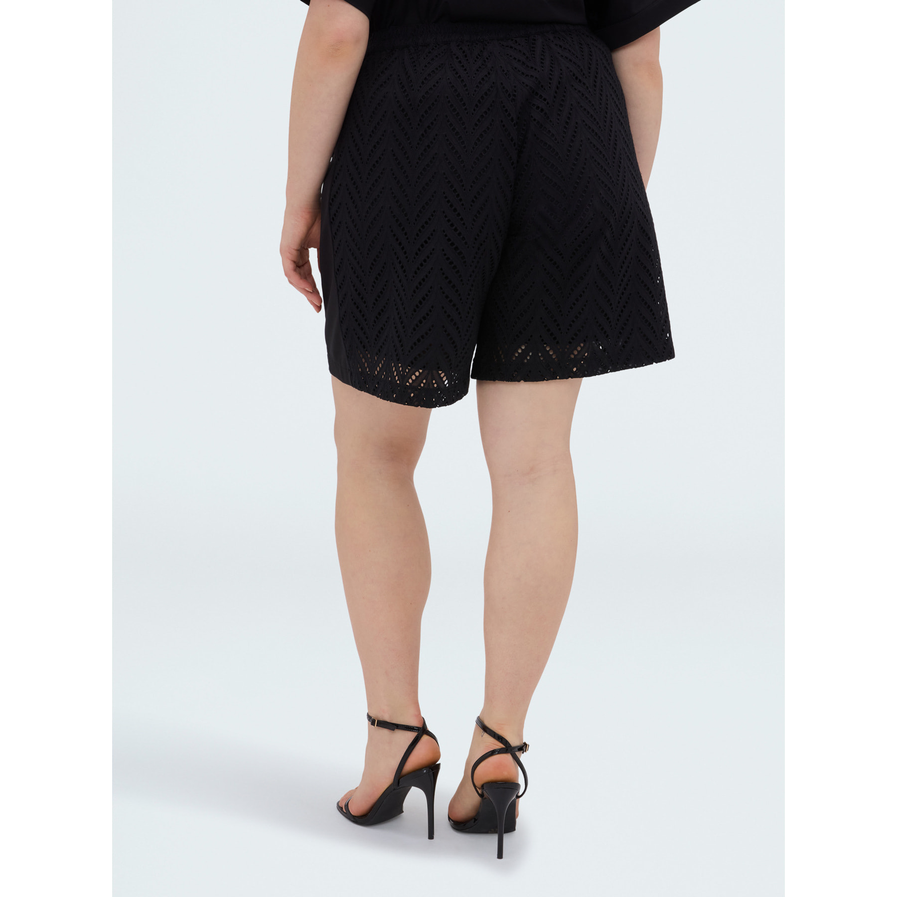Fiorella Rubino - Shorts in sangallo di cotone traforato - Nero