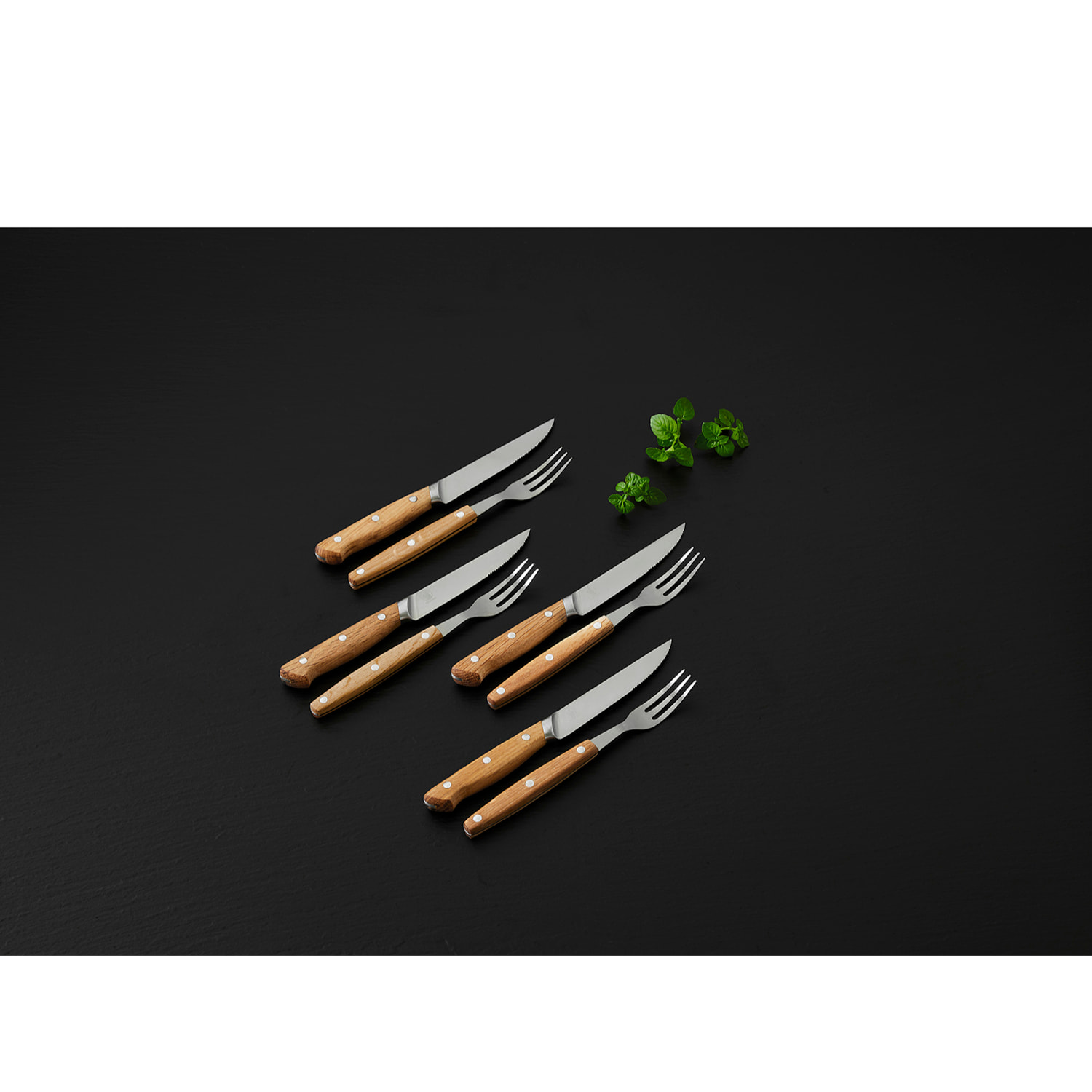 Ensemble de 8 couverts Foresta en Chêne