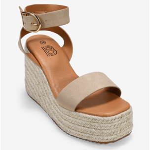 Sandalias arena con cuña y plataforma de esparto