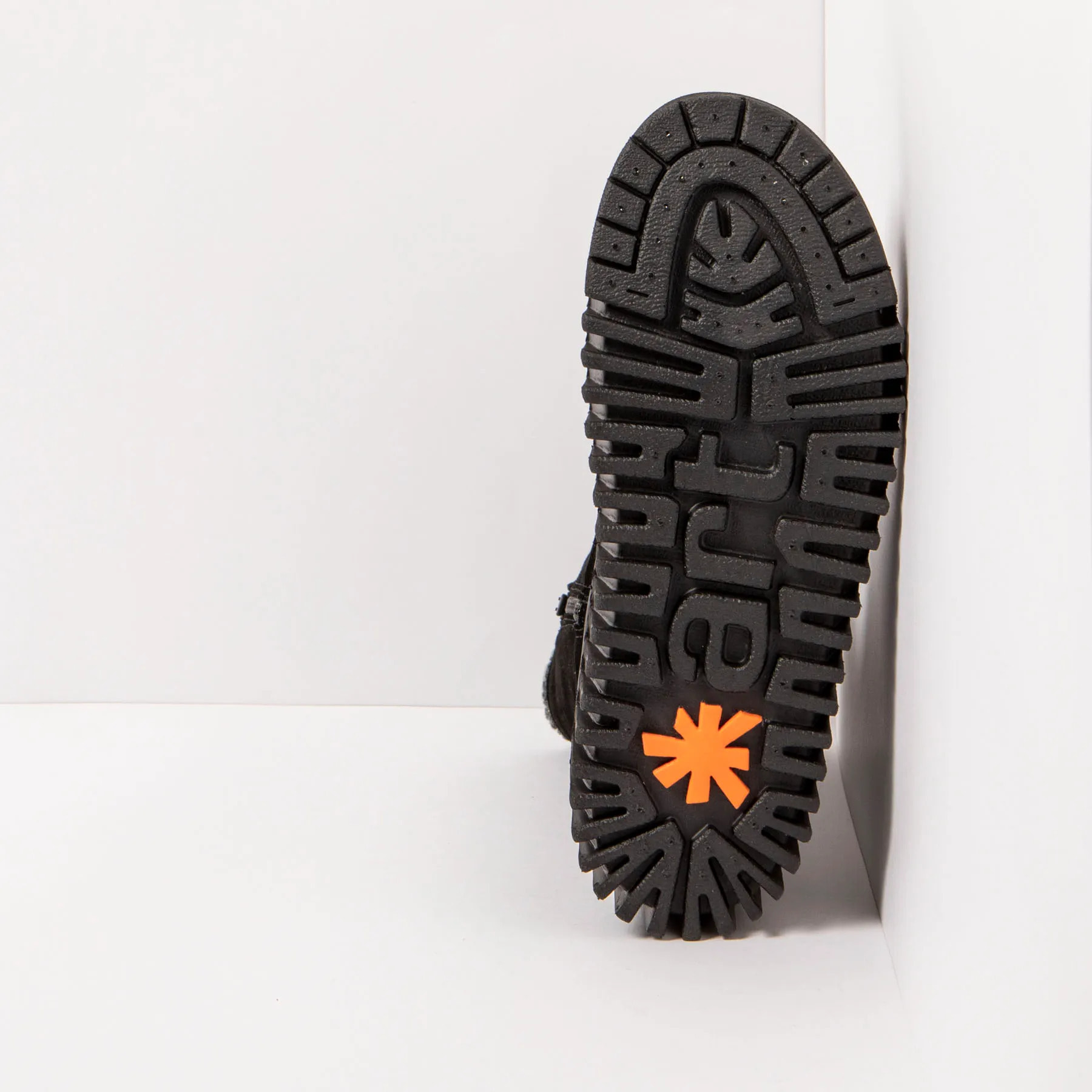 Botines 1511 SILK SUEDE BLACK/BRIGHTON color Black