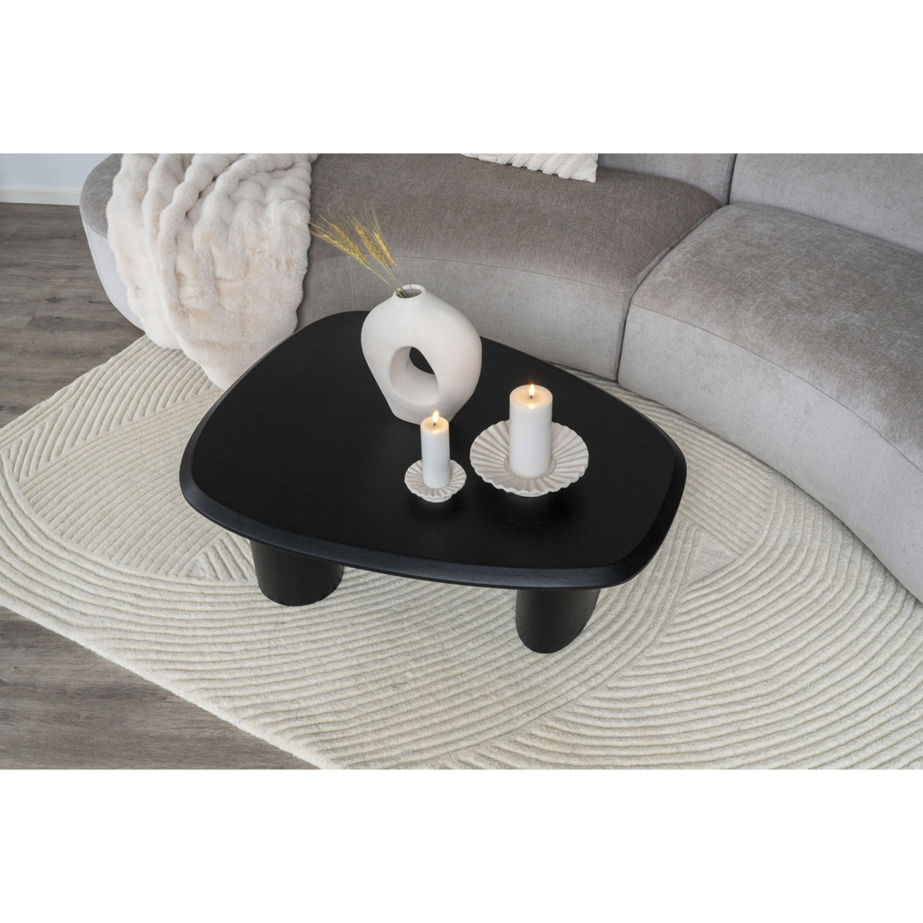Vaso in ceramica bianca forma organica con apertura triangolare 24×10,5×27,8 cm