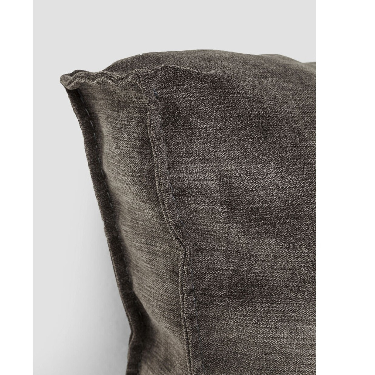 Coussin canapé Infinity gris Kare Design