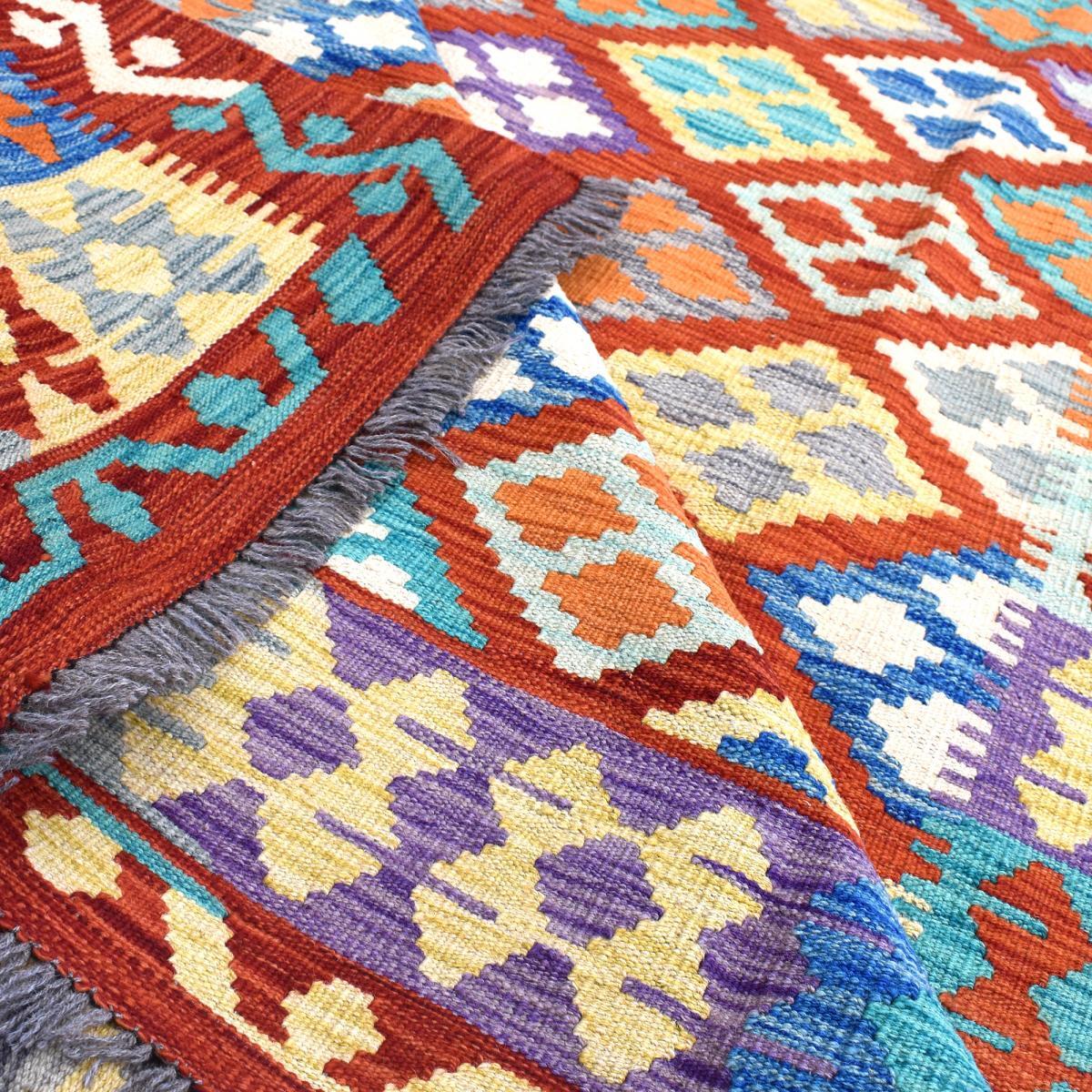 Authentique tapis d'orient kilim tissé à la main