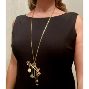 Collar largo Key Club charms pendant en dorado chapado latón