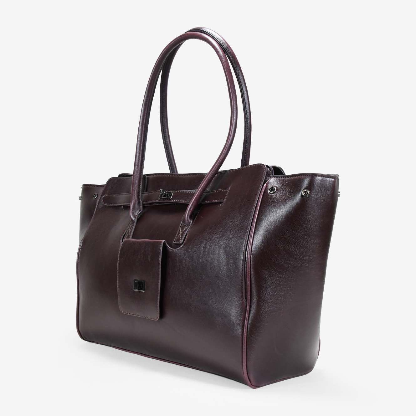 Bolso de hombro burdeos con cinturón y bolsillos