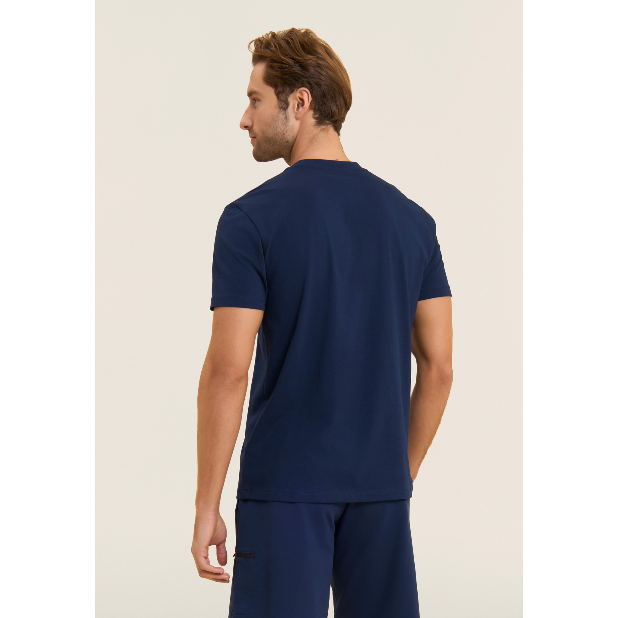 T-shirt in cotone con logo effetto gommato