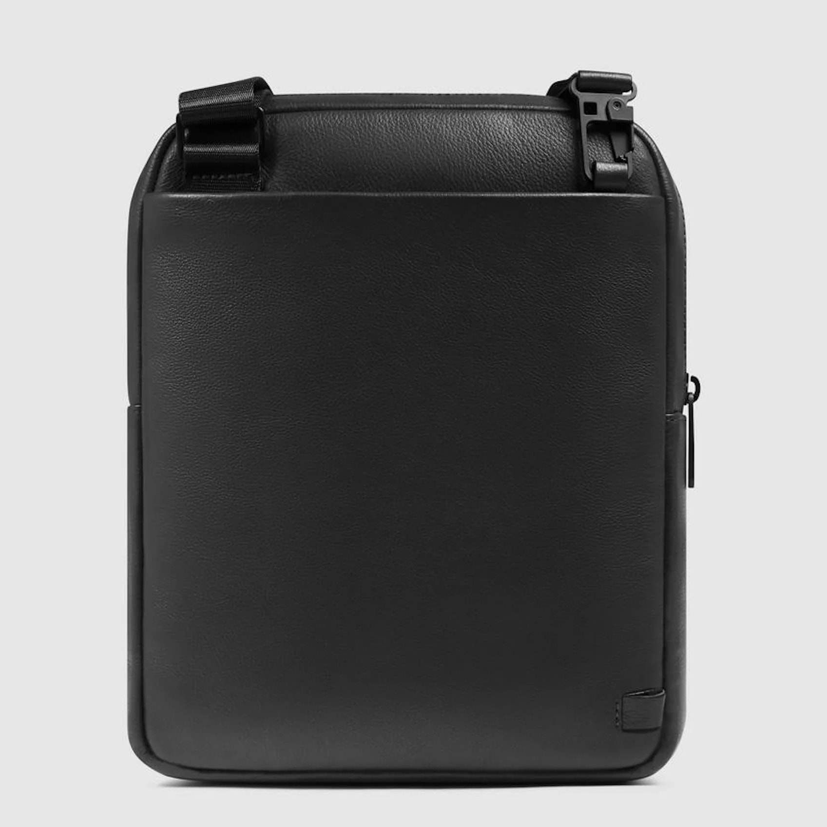 Piquadro Borsello in pelle porta iPad®, schermato con protezione RFID