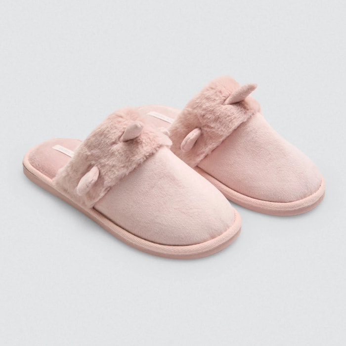 Pantofole con orecchie 3D e pelliccia
