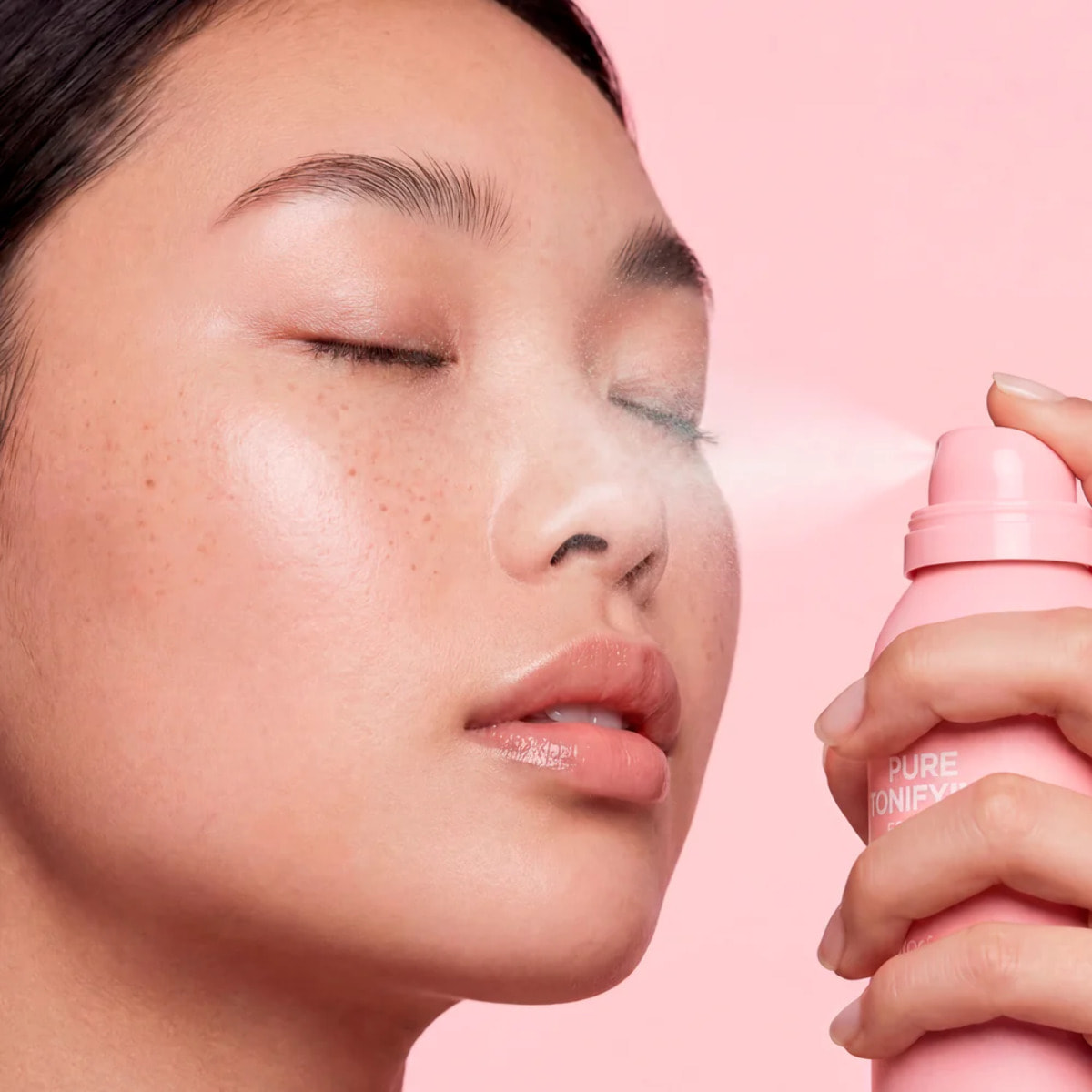 PURE TONIFYING FACE MIST Spray viso a base d’acqua con attivi idratanti - 100ml