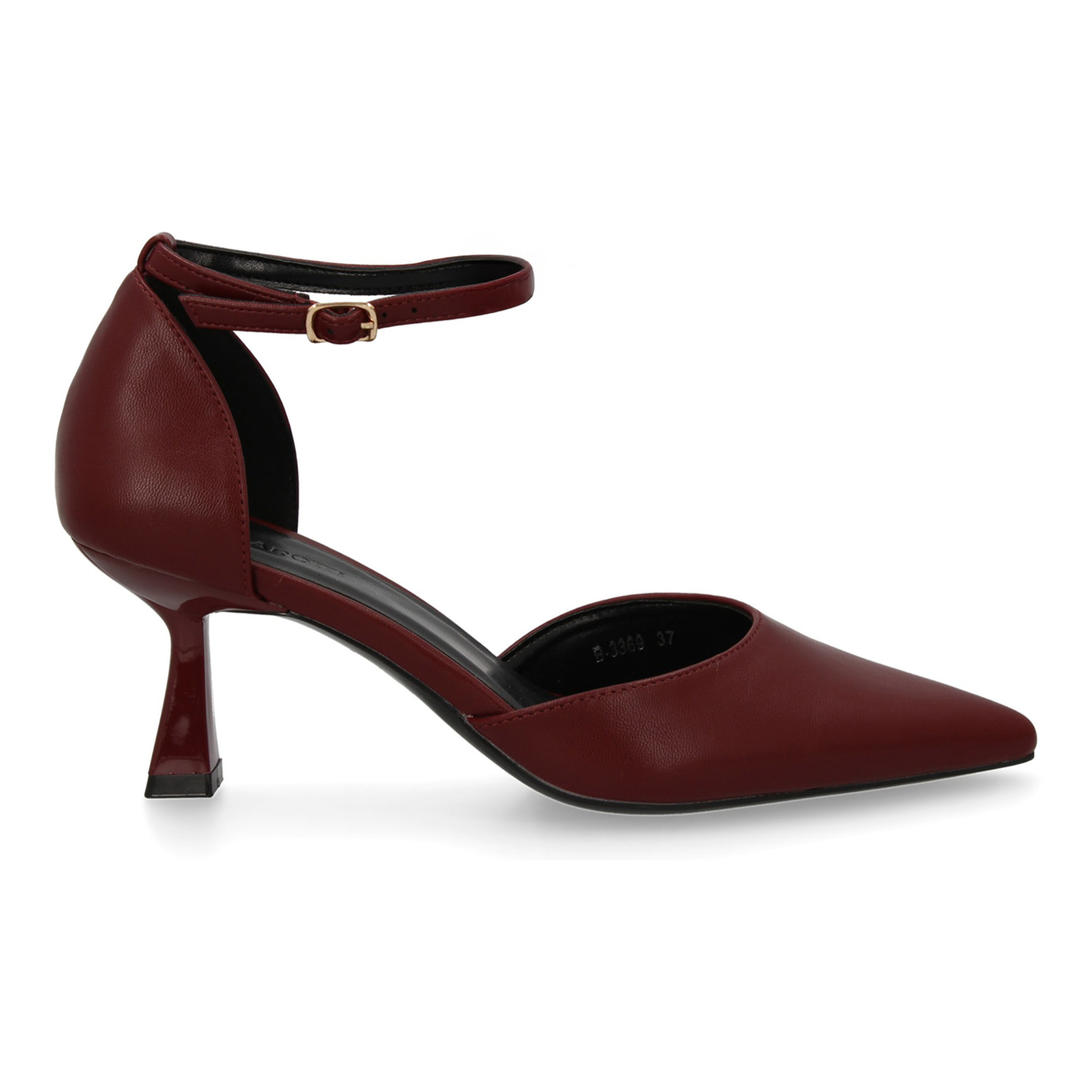 Zapato de salón con cierre de hebilla