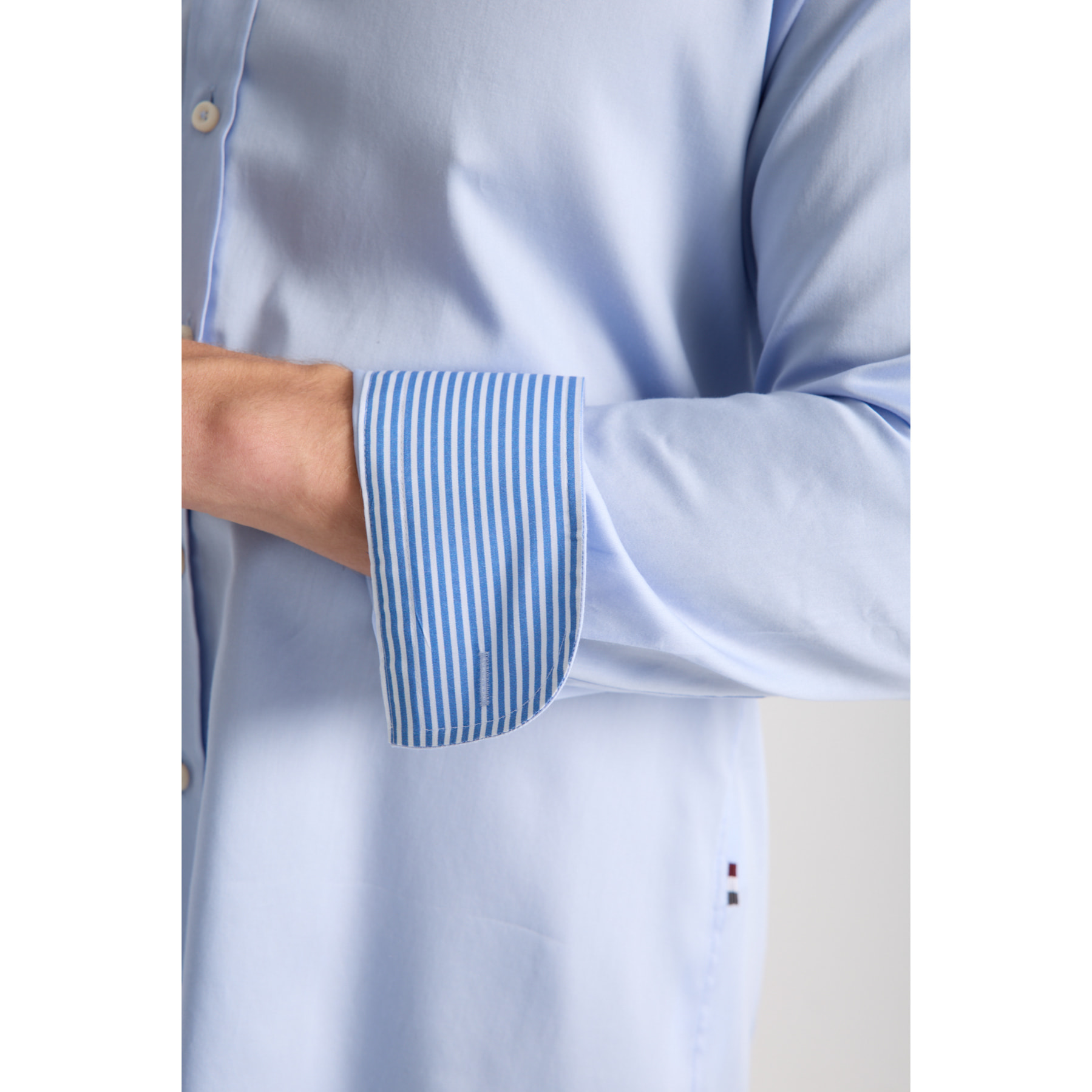 camicia uomo 1 bottone button down slim Satin Unito Celeste