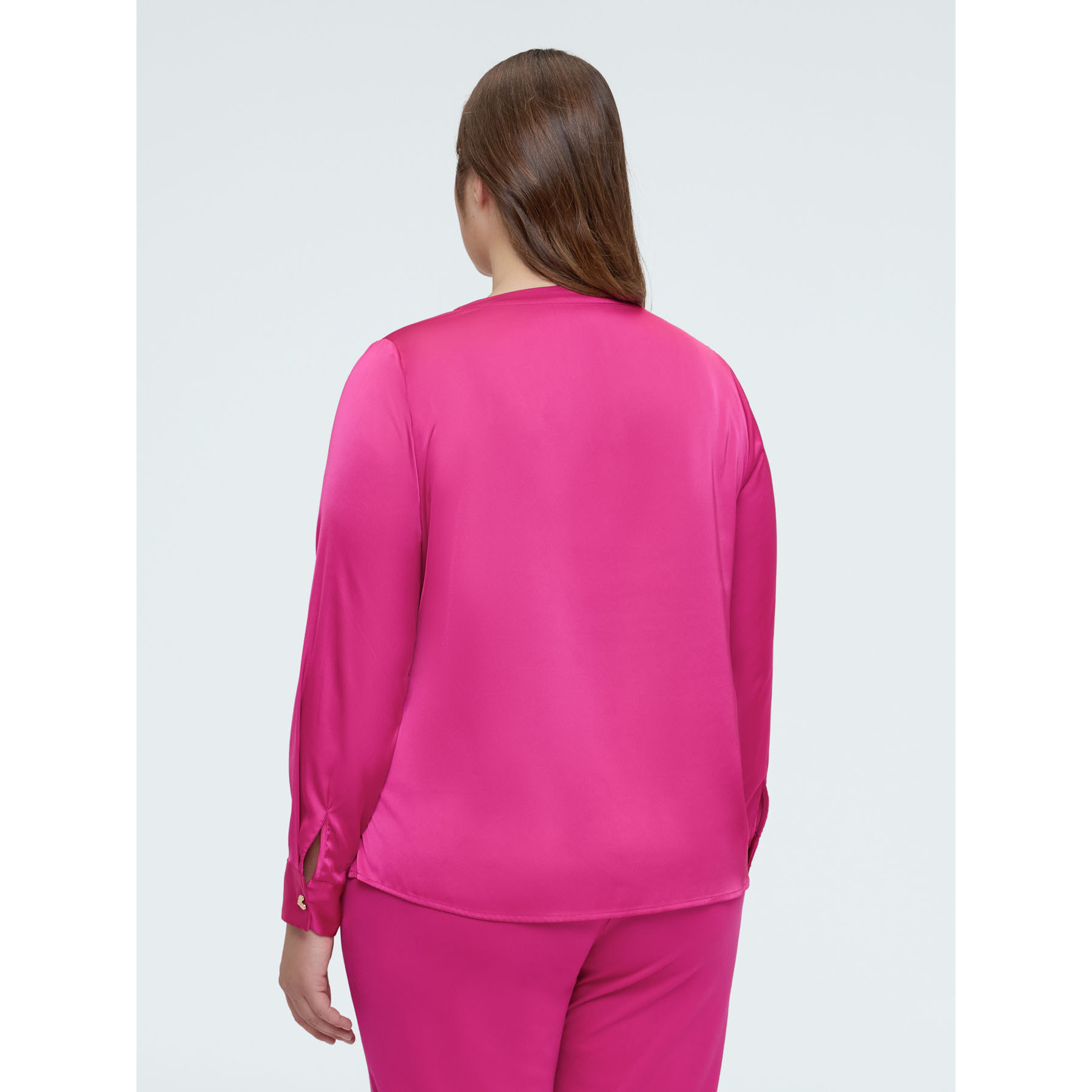 Fiorella Rubino - Blusa de raso con botones en forma de corazón - Fuchsia