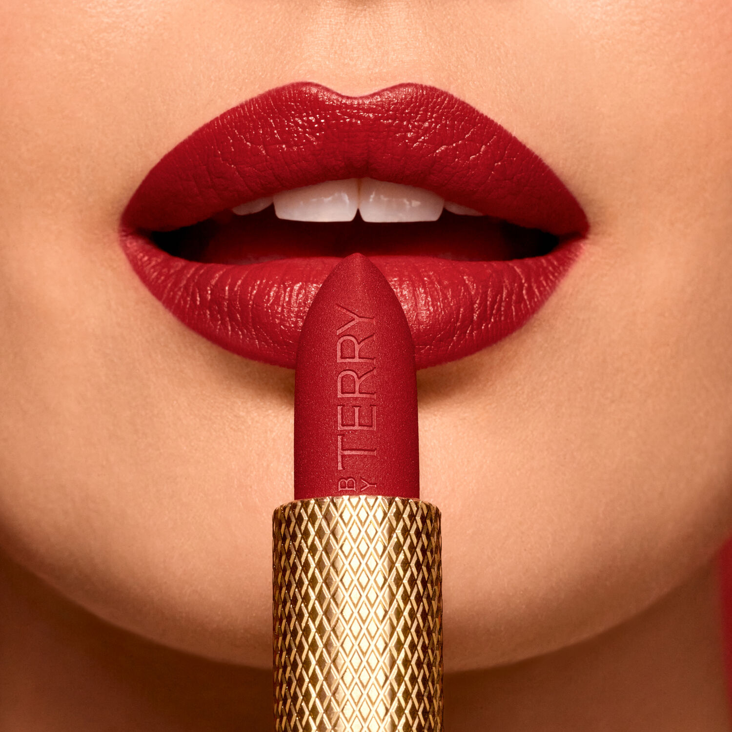Rouge Opulent - Rouge à lèvres Sérum Hydra-Jeunesse
