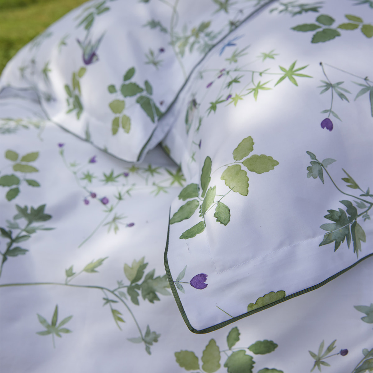 Taie d'oreiller imprimée en satin de coton bio, ENVOLEE, Blanc