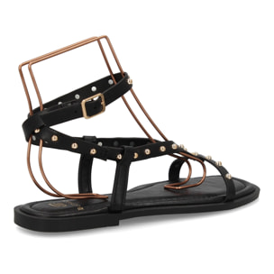 Sandalia plana mujer con tachuelas metálicas