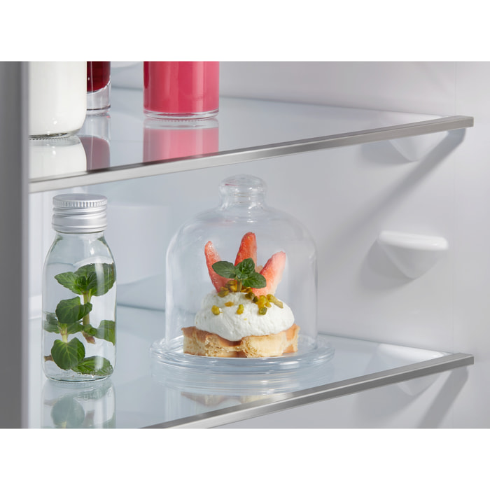 AEG Serie 7000 GreenZone de 188,4 cm NSC7P751ES