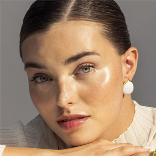 Pendientes Lux by Lux acabadoss en oro amarillo 18k