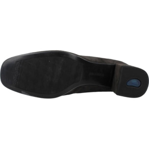 Salones Mujer de la marca STONEFLY  modelo BRIDGET 2 PATENT/GOAT SUEDE GRIS