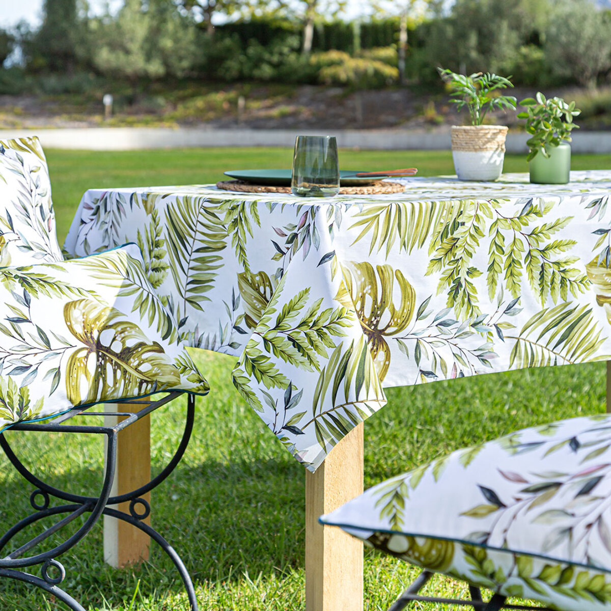 Nappe enduite anti-taches en coton STEFANIA - plusieurs tailles disponibles -