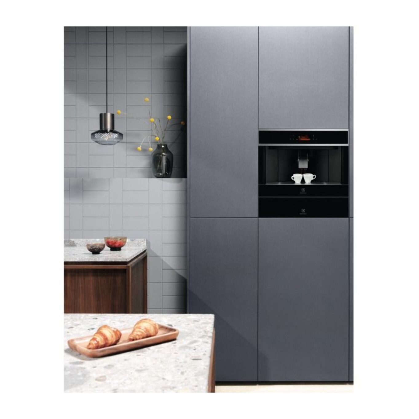 Expresso broyeur encastrable ELECTROLUX EBC85X