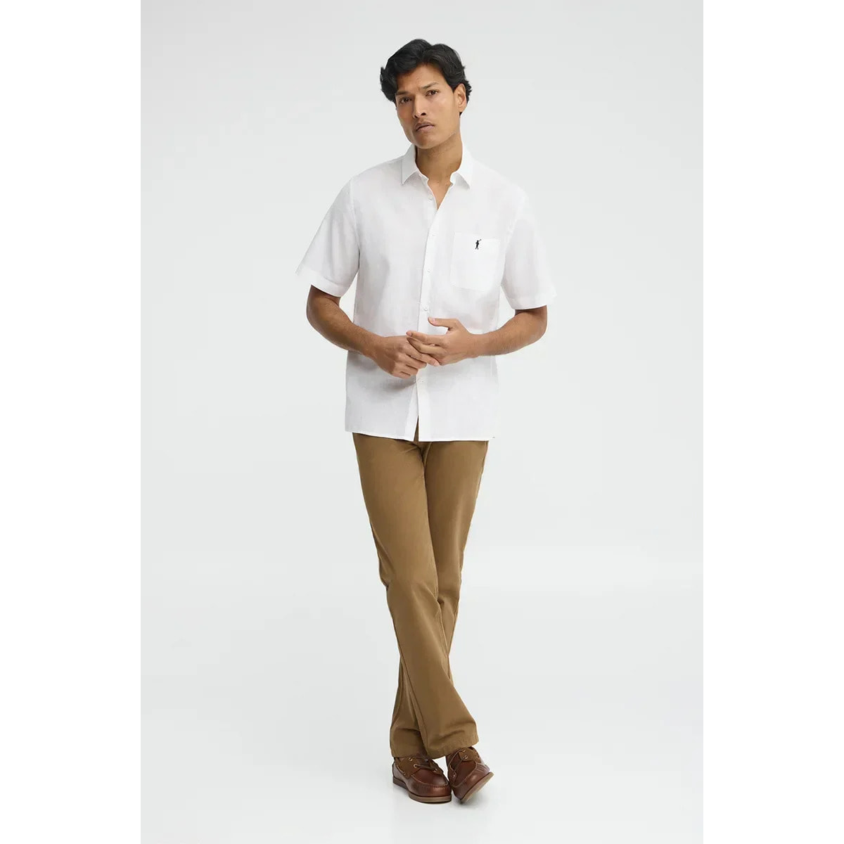 Camicia cotolino bianca a maniche corte e regular fit con logo Rigby Go