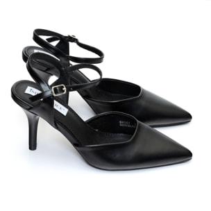 Sandali in simil pelle verniciata con tacco