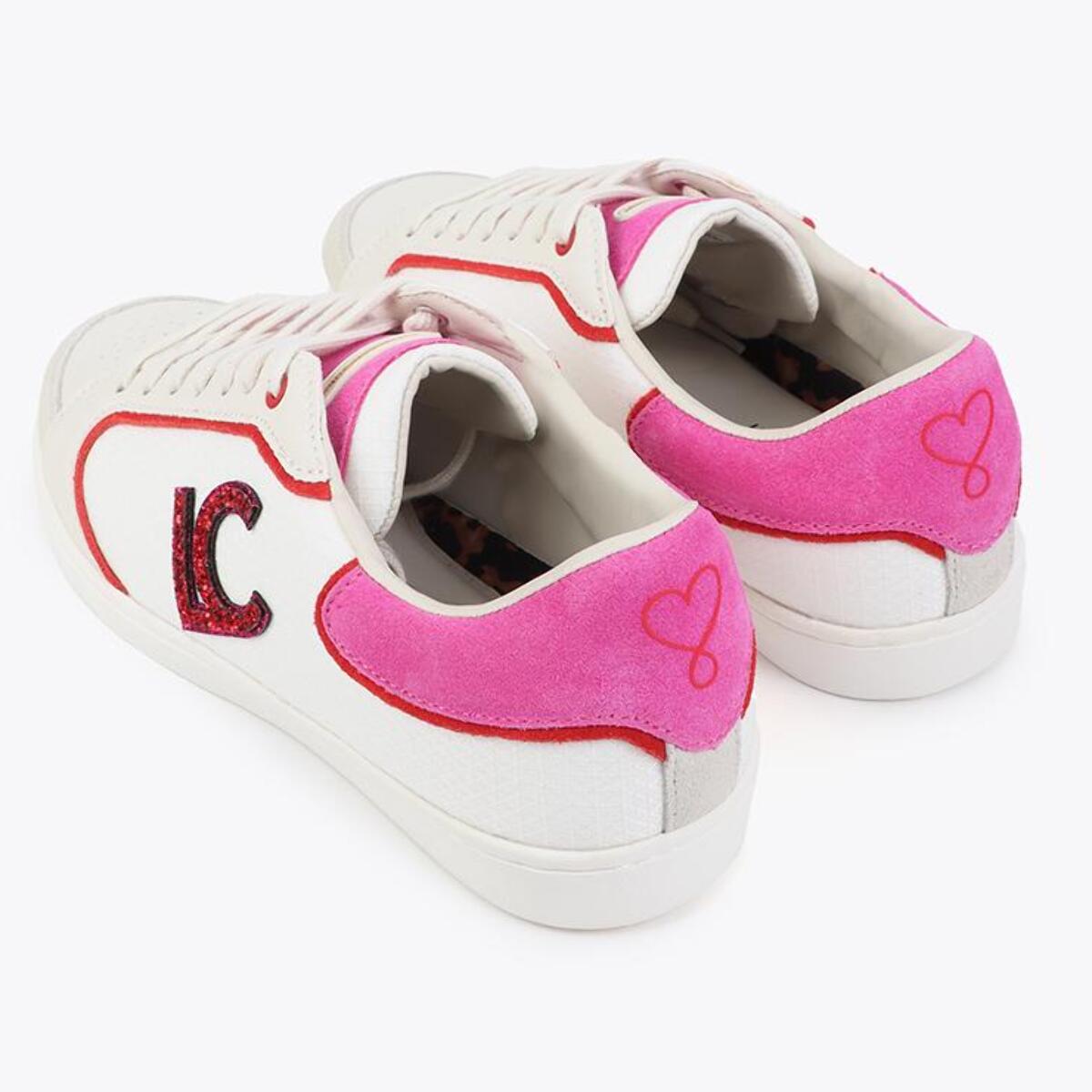 Scarpa sportiva con logo in tessuti abbinati e dettagli in pelle