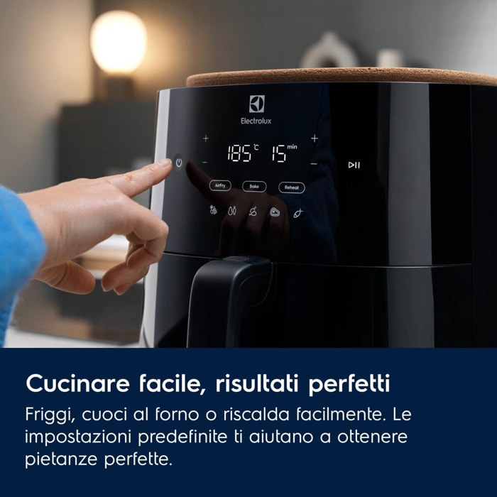 Electrolux Friggitrice ad aria con vapore Serie 800 1700W 6.9 l EAF7SB
