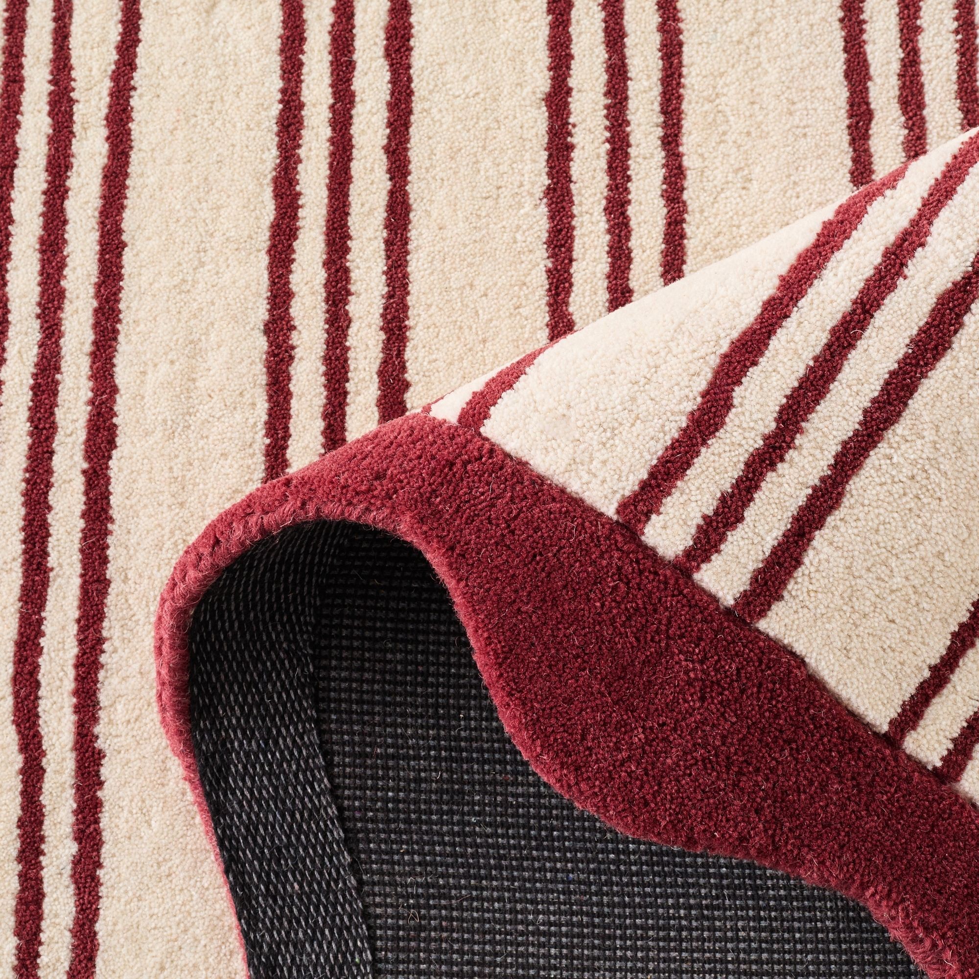 PANTONE - Tapis en laine fait main Rouge D'ORAGE à motif rayure bordeaux