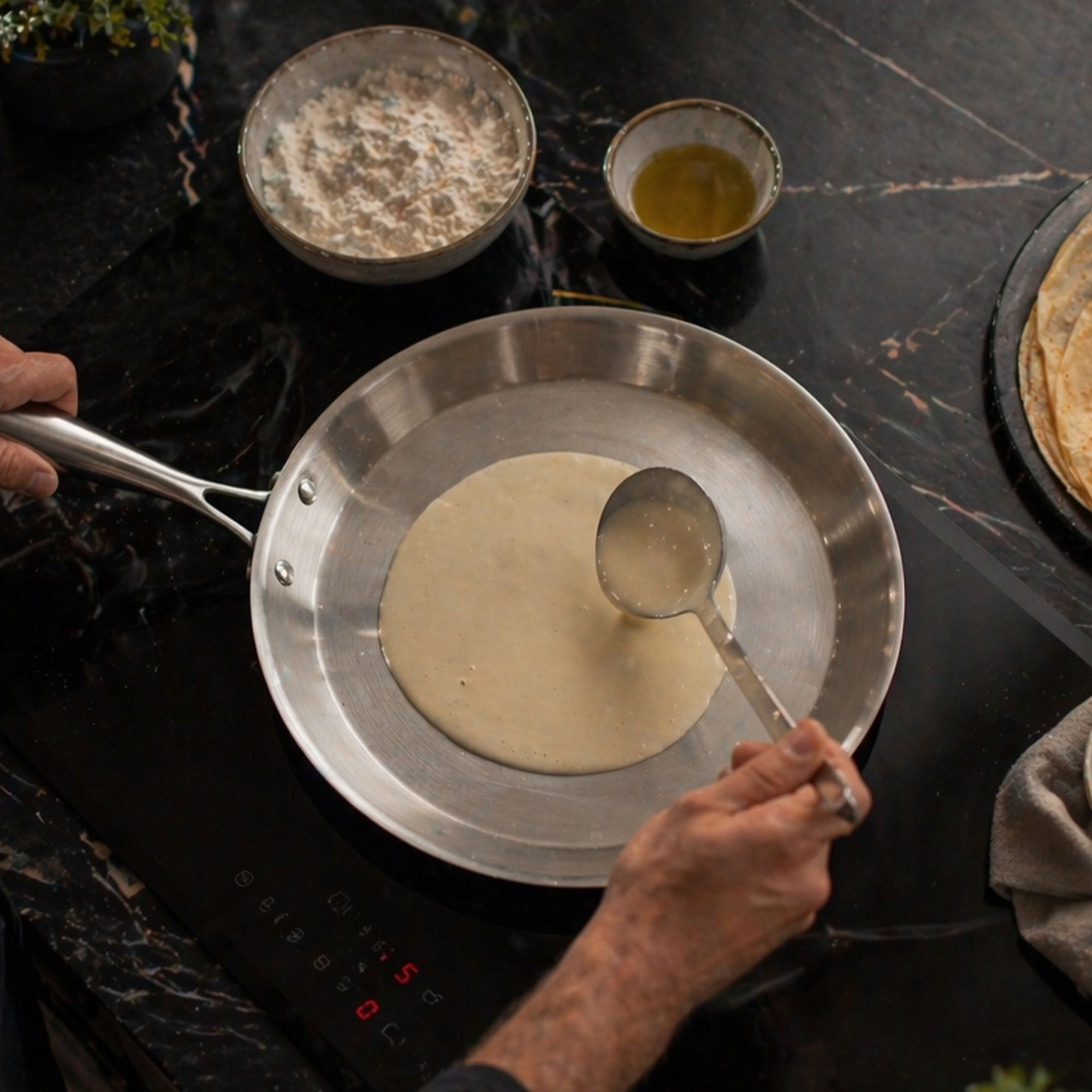 Crêpière acier inoxydable 28cm - fait en France - tous feux TRIPLY