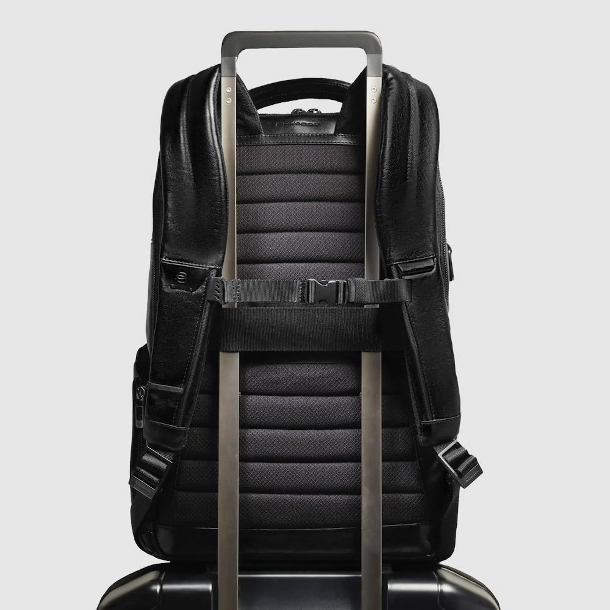 Piquadro Zaino personalizzabile porta pc e iPad® con protezioni antiurto e RFID