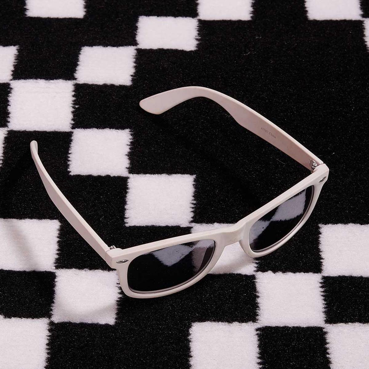 Tapis salon et chambre tissé motif géométrique METI