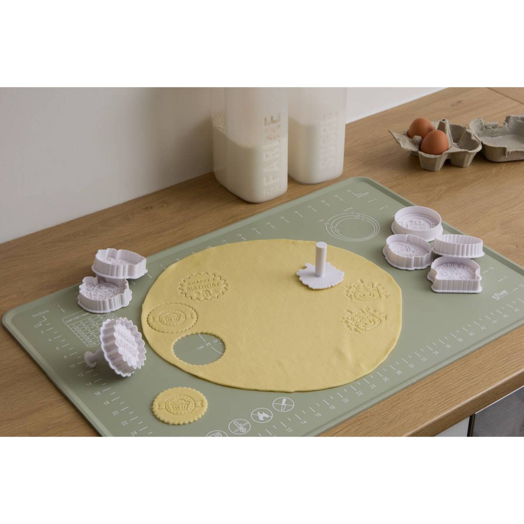 8 tampons à pbiscuits Anniversaire blanc