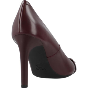 Zapatos de Vestir Mujer de la marca GEOX  modelo D DAVIOLA BURDEOS