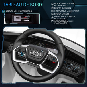 Voiture véhicule électrique enfant e-tron Sportback S line 12 V - V. max. 8 Km/h - effets sonores, lumineux - télécommande, port USB, MP3 - blanc