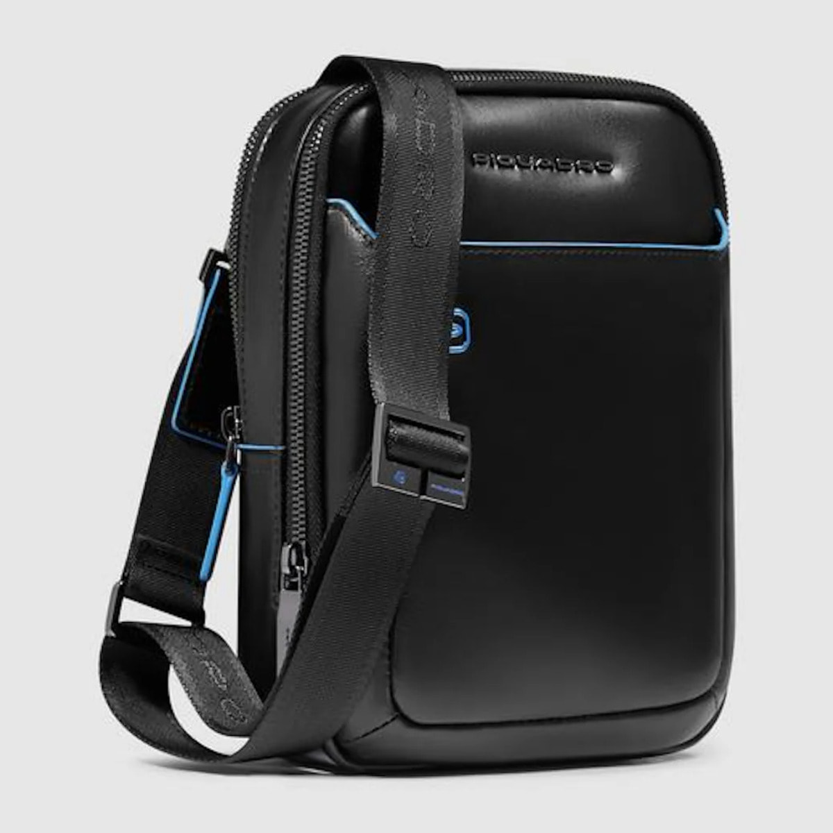 Piquadro Borsello in pelle porta iPad®mini con tasca per AirPods® e protezione RFID