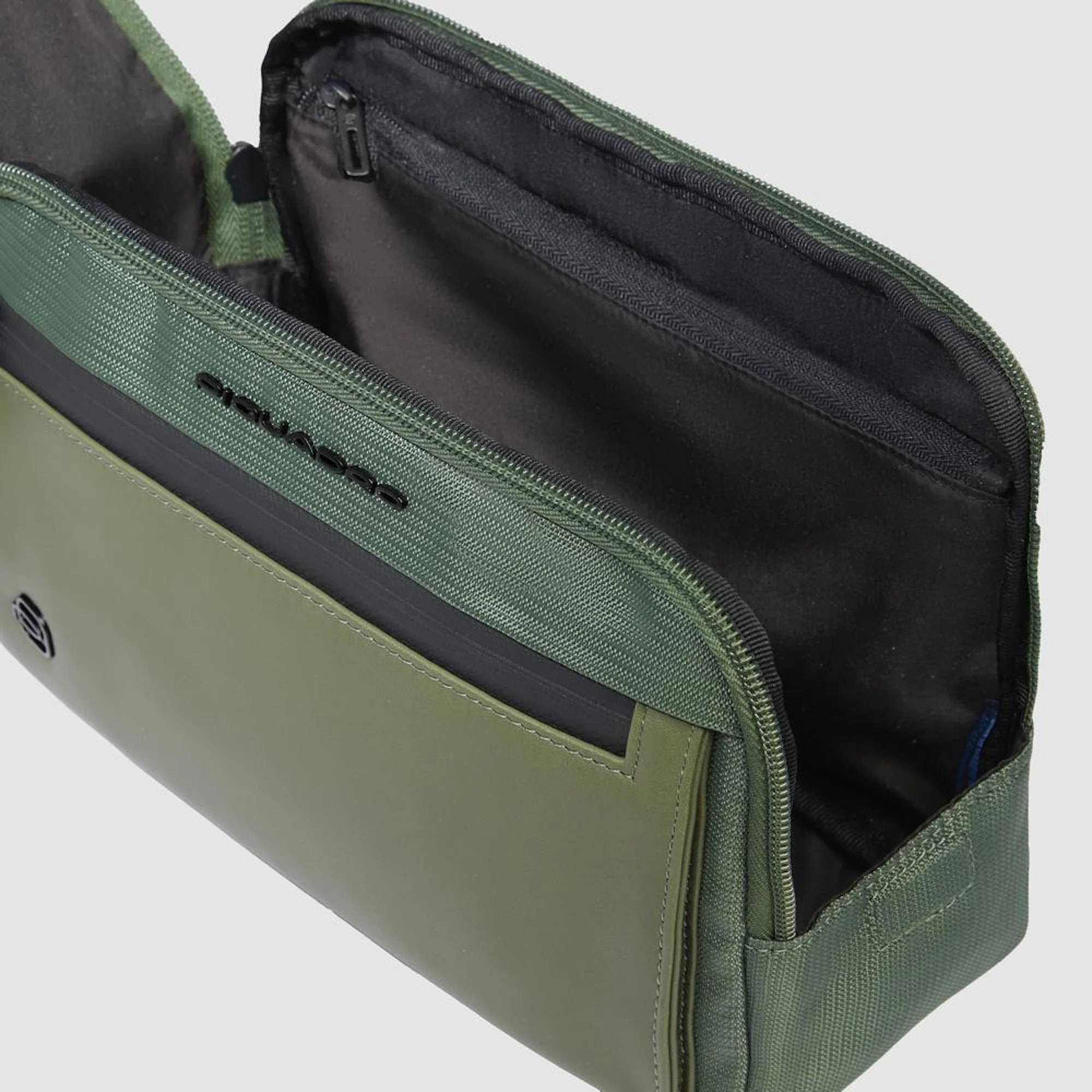 Piquadro Beauty case in tessuto riciclato