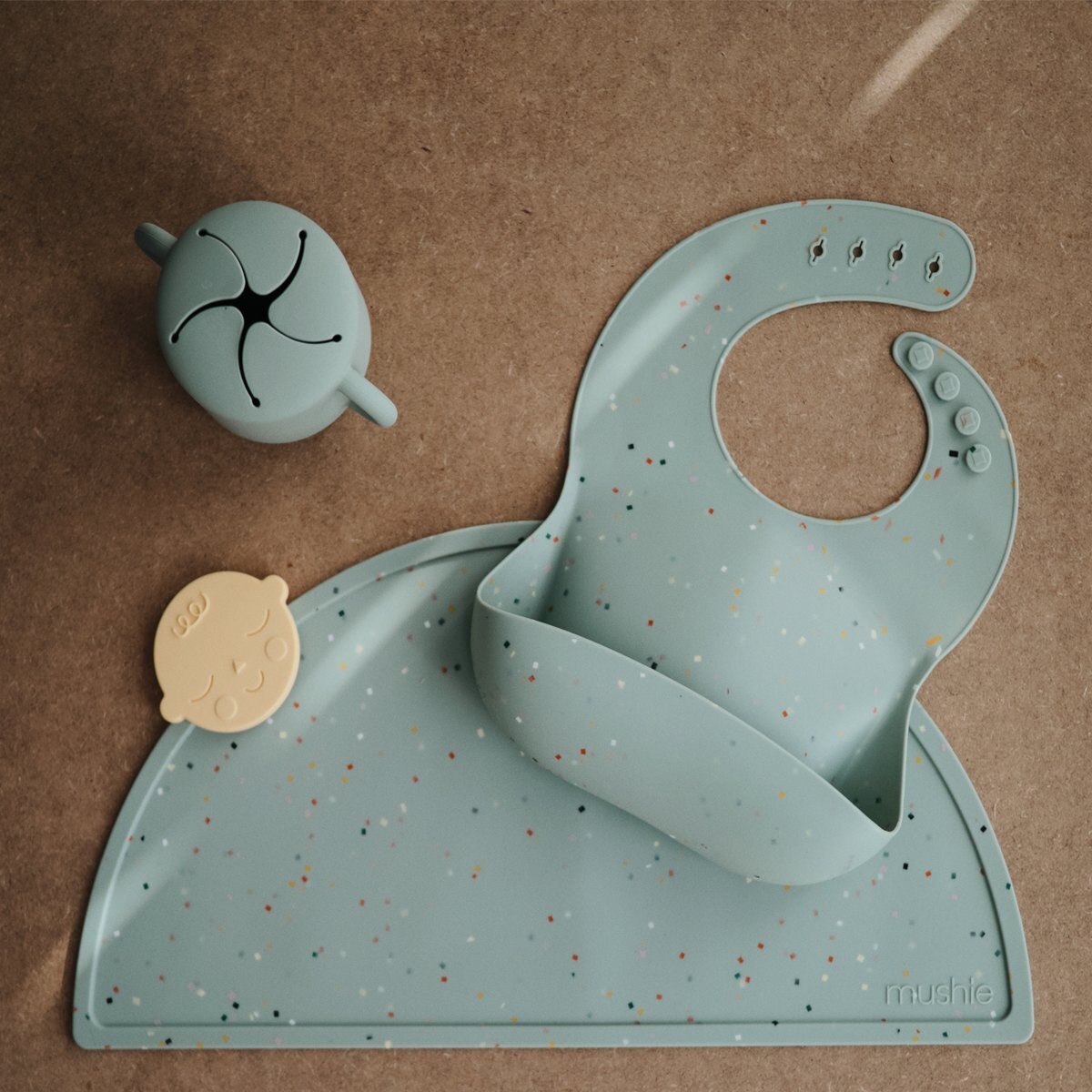 Mushie Mantel Silicona Print