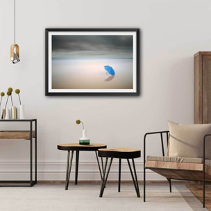 Poster parapluie bleu Affiche sous cadre noir