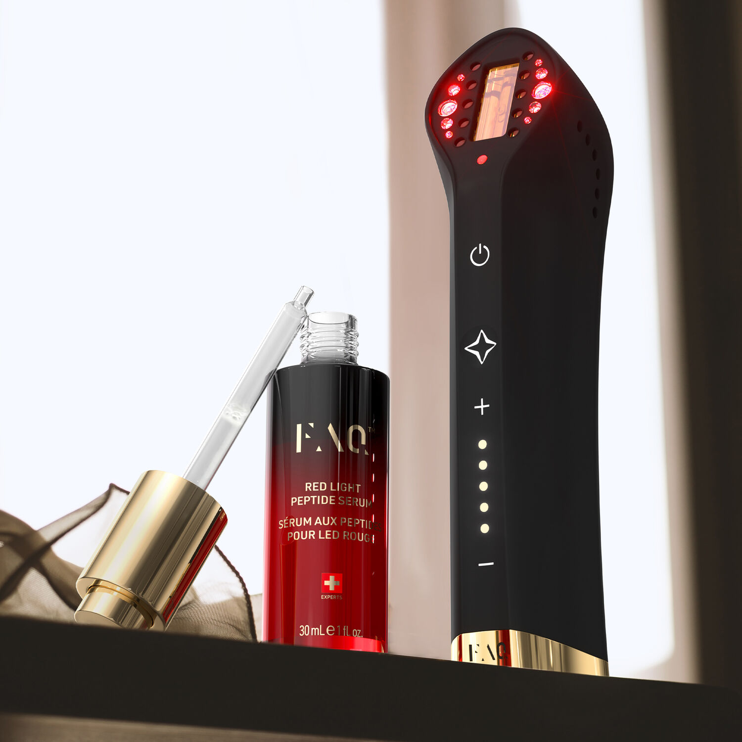 FAQ™ 502 - Appareil Avancé de Rajeunissement Cutané à Lumière Rouge à Spectre Complet