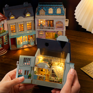 Mansión acogedora. Maqueta 3D con diseño de panel de puerta abierta, realista con gran detalle y luces led.