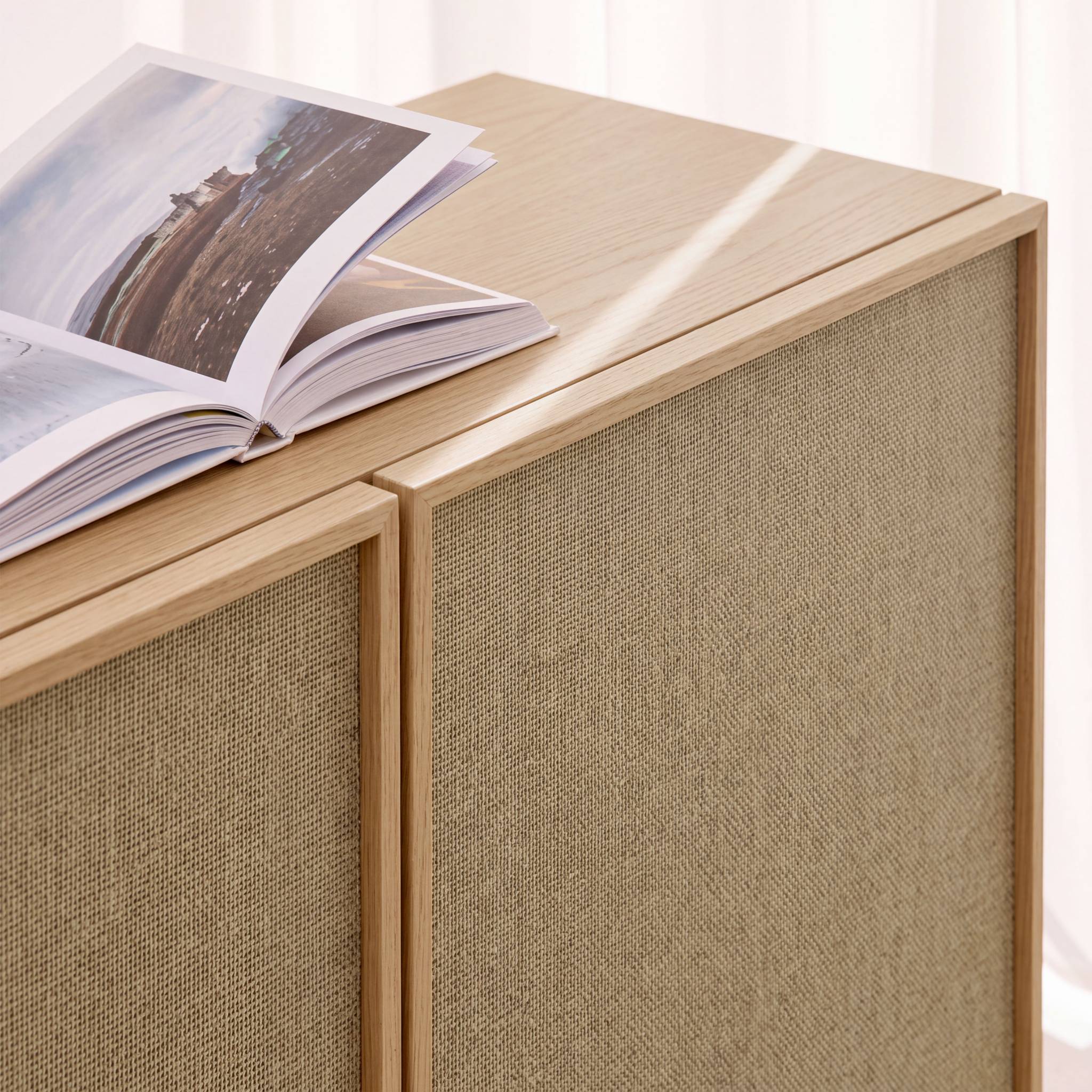 Buffet décor bois et tissu 3 portes 160cm KUBA