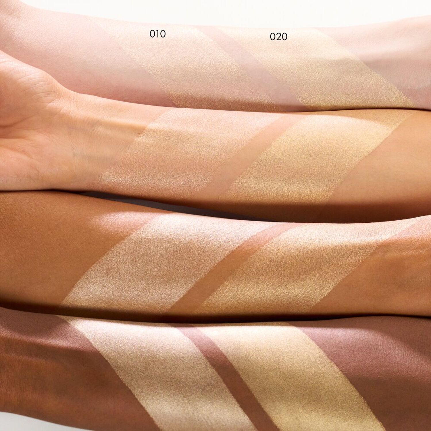 Bouncy Highlighter - Illuminateur Formule Crème Poudre