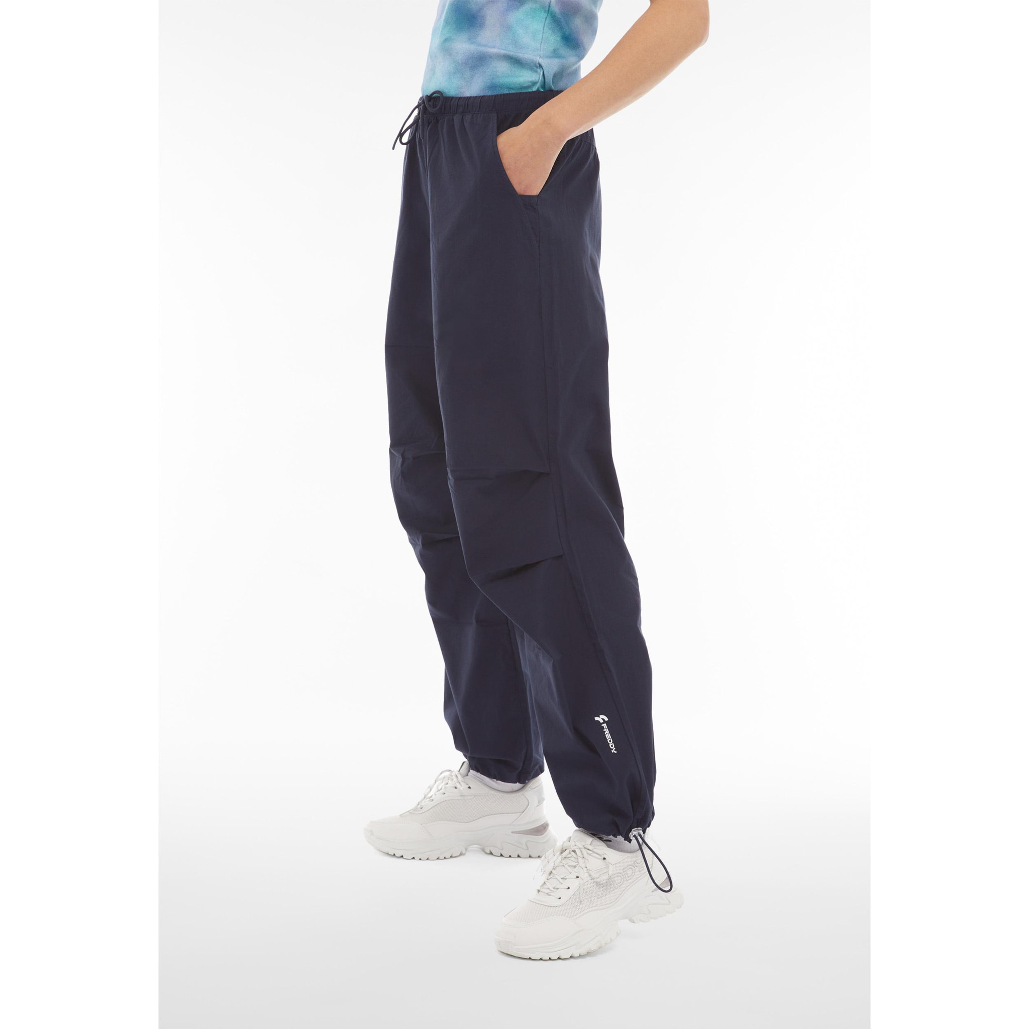 Pantaloni stile parachute pants in popeline