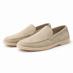 Mocassini leggerissimi e comodissimi in pelle scamosciata beige