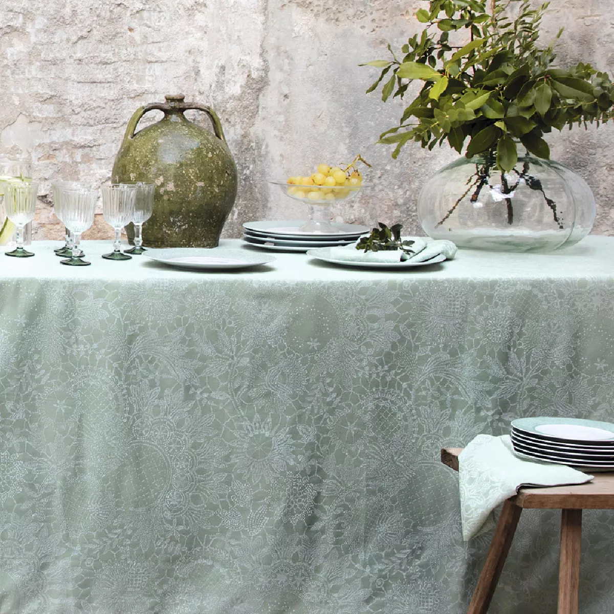 Nappe pur coton enduit motif jacquard vert Mille guipures jade