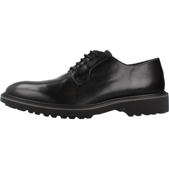 Zapatos de Vestir Hombre de la marca GEOX  modelo U16DRB 00043 NEGRO