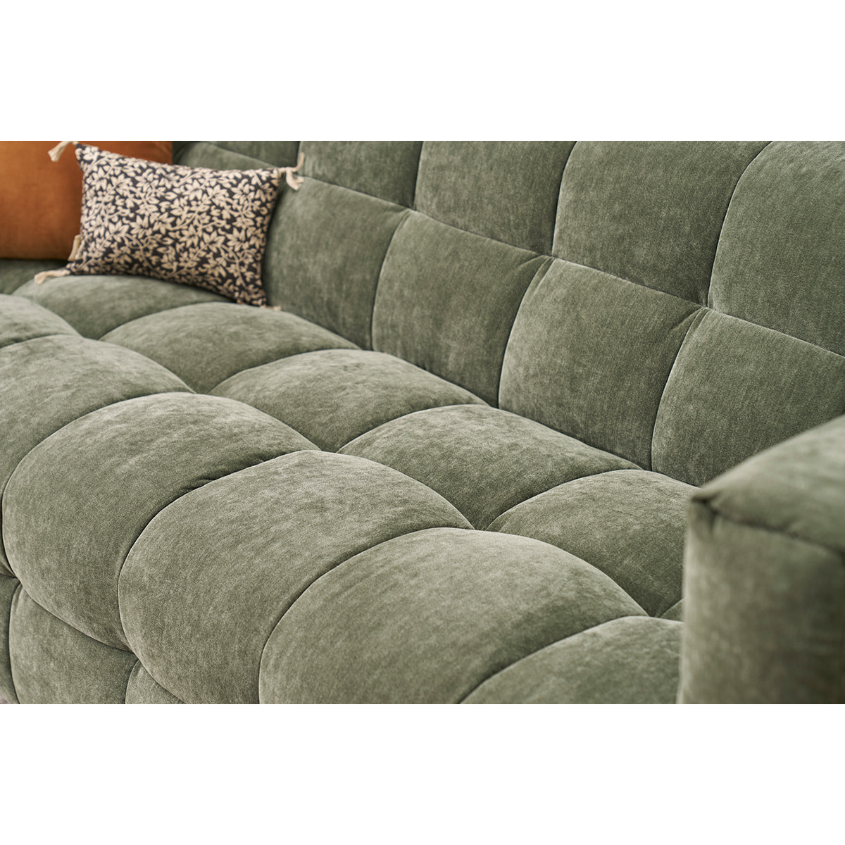 Canapé d'angle droit design 3 places en tissu effet velours vert kaki CORTO