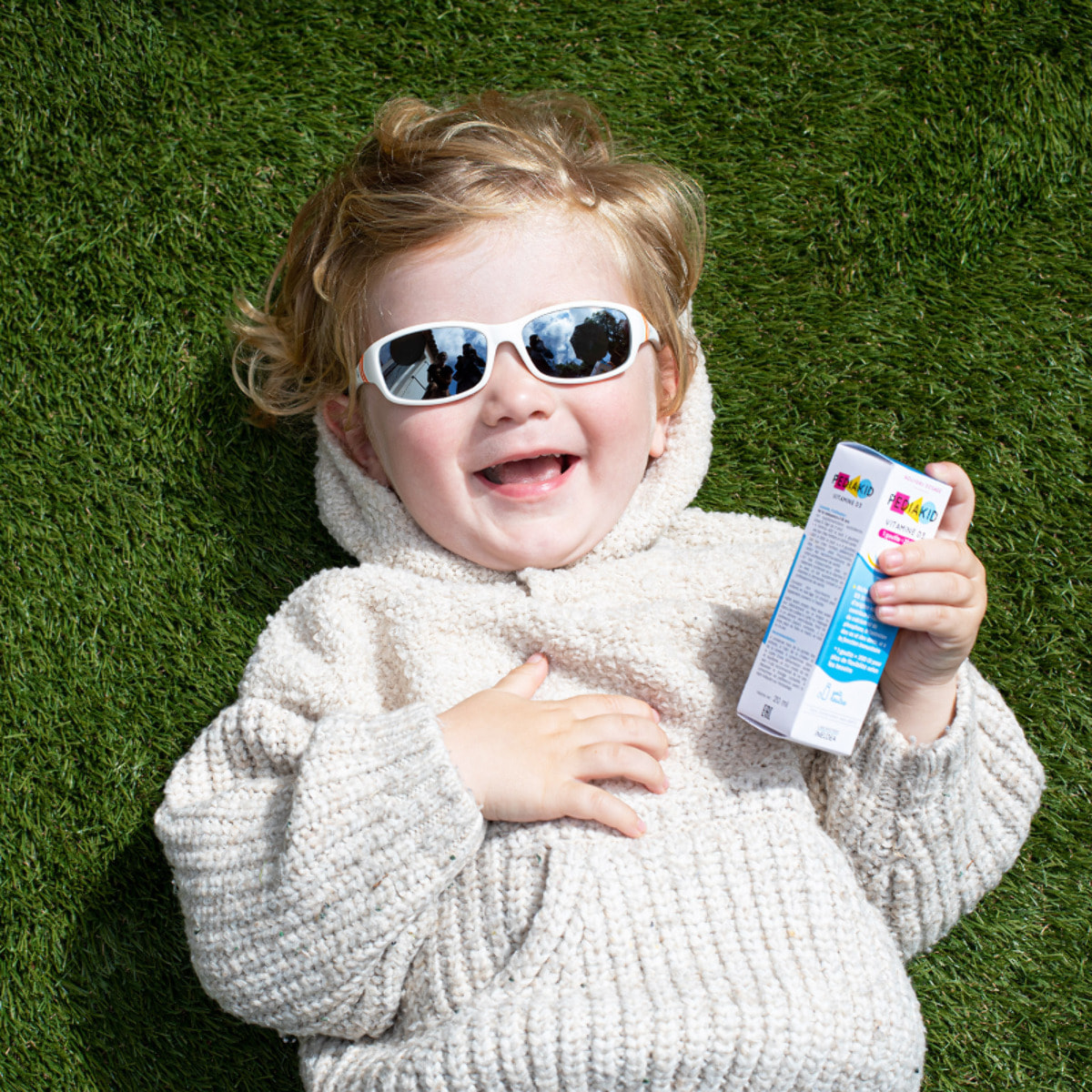 PEDIAKID - Vitamine D3 100% d'origine naturelle - Renforcement des défenses naturelles - Dès la naissance - Couvre 200% des apports journaliers recommandés - Flacon de 20ml