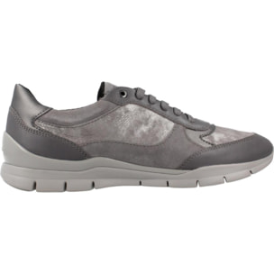 Sneakers de  Mujer de la marca GEOX  modelo D SUKIE GRIS